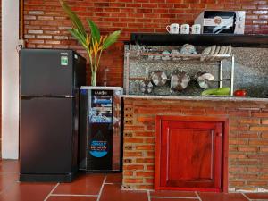 Mi Amor Vacation Home - A Private Big House with 2 separate Bedrooms, Central Location, Fully Furnished, Only 5 Minutes To The Beach