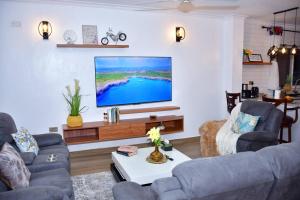 Zuri Luxe 3BR Penthouse- Silversands Beach Malindi