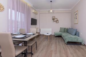 DELUXE CENTRAL 2 bdr APARTMENT