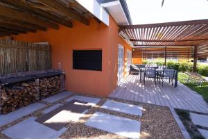 Garten Wohnung mit Pool, 2 Schlafzimmer