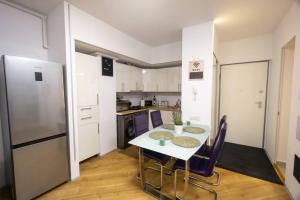 Uptown Elegant Apartment