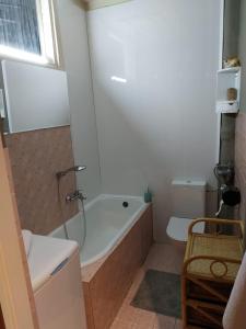 FEIDUM quarters flat