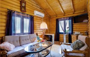 Awesome Home In Petrinja With Sauna