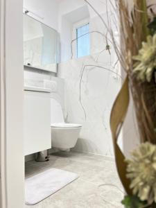 Under Castle Apartment