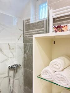 Under Castle Apartment