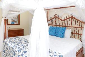 Tembo Beach Cottage , Ocean Beach Drive