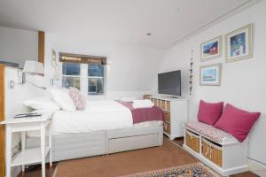 Pass the Keys Cosy Studio Apartment