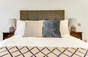 Prime Central flat at Marylebone