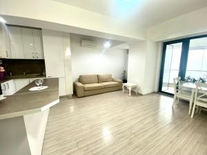 Lake House - Bucuresti