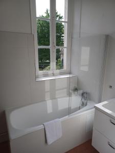 Villas Manoir 19e vallee Chevreuse, ideal JO Paris 2024 : photos des chambres
