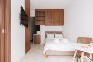 Tranquil shelter near Mavili square