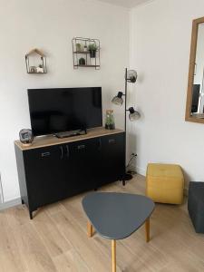 La Maison Sable - Chaleureuse Familiale avec Jardin-300m de la plage