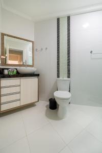 061 - Apartamento 2 dormitórios em Bombas