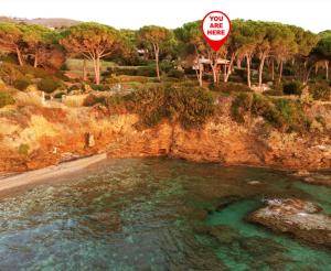 INCANTEVOLE VILLINO SUL MARE con accesso diretto alla spiaggia, posto auto e aria condizionata!