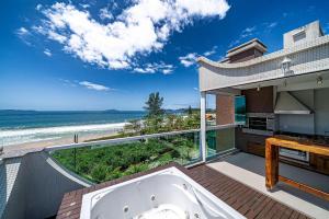 110 - Cobertura com vista panorâmica em 4 ilhas