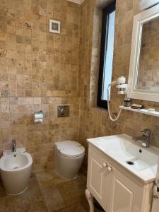 Holidays Central Host