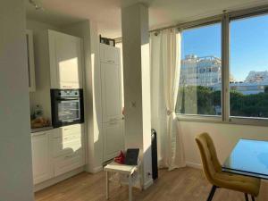 La Grande Motte, centre-ville, plage à 150 mètre