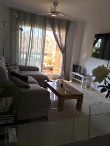 Superbe appartement avec piscine à 800m de la mer