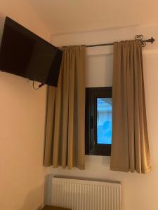 Dominique House Meteora