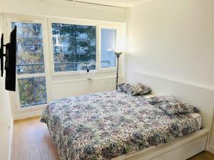 Sejours chez l'habitant 1-Chambre lumineuse (Paris-Orly) : photos des chambres