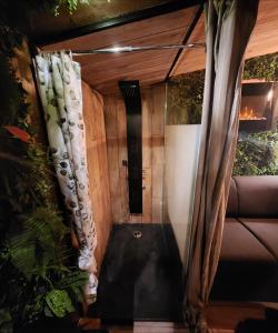 INDIANA JONES à 10 minutes du Parc Disneyland (taille chambre)