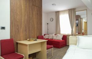 Apartments Pavle