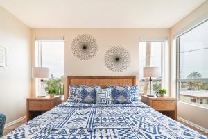 Luxury 2BD 2BA, BRAND NEWPETSCLOSE TO EVERYTHINGBOHO+COZY VIBES