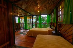 Bellavista Cloud Forest Lodge & Private Protected Area