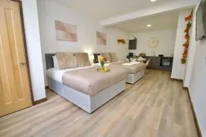 Matlock Studio 1 - Coventry - Longford