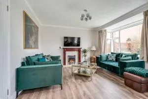 Cavehill View. An elegant 4 bedroom detached house. Your perfect Belfast retreat! - 纽敦阿比
