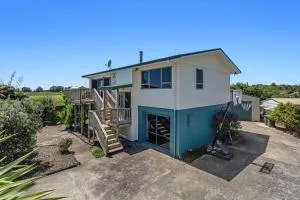 Heavenly on Riverside - Whakatāne Holiday Home - Matata