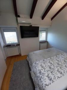 2-bedroom Istrian house with terrace 