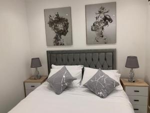 Apartment C, a one bedroom Flat in south London