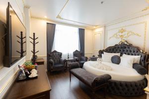 Royal Dương Nội Hotel