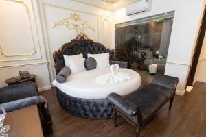 Royal Dương Nội Hotel