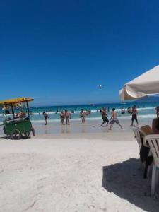 Ampla casa de praia em cabo frio