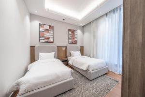 Mabaat-Executive 3BR-Al Malqa - 542