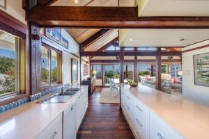 Spooks Point - oceanstays