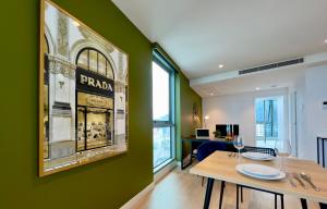 1 BRM, Sea View, Newly Renovated, Next to Crown