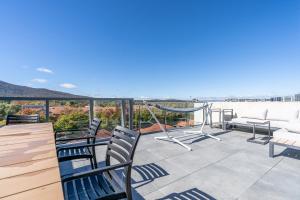 2BR Penthouse with Breathtaking View! - Hosted by CanStay