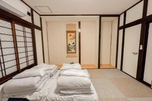 ＵＳＪまで4駅20分海遊館スーパーコンビニ近い朝潮橋駅徒歩4分無料駐車場有り最大12名宿泊可能 Wifi ベビー用品充実