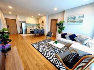 AstraSkyRiver Luxurious 3 bedroom condominium - 97 SQM