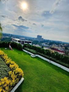 AstraSkyRiver Luxurious 3 bedroom condominium - 97 SQM