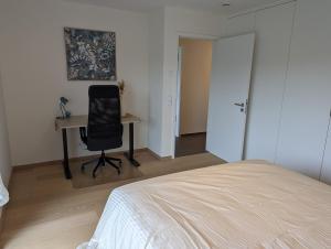 High-End Modern 2 Bed w. Garage in Belair