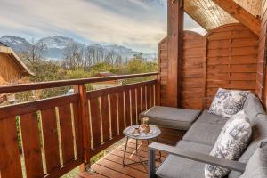 Appartements Le Cocon Augustine Duplex avec charme et vue, LLA Selections by Location lac Annecy : photos des chambres