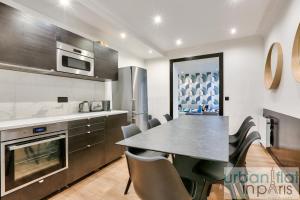 Urban Flat 103 - Spacious Flat near Grands Boulevards