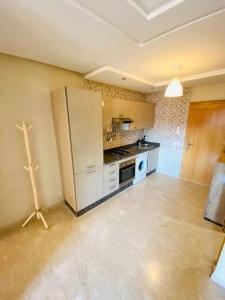 Bel appart wifi balcon et parking Marrakech centre