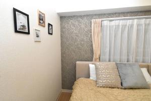 ゆったり1LDKで最大8人まで宿泊可能！博多駅・キャナルも徒歩圏内！コンビニ・スーパー徒歩１分！