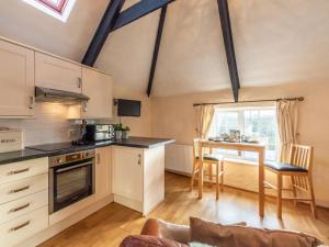 1 Bed in Mullion Cove 41377