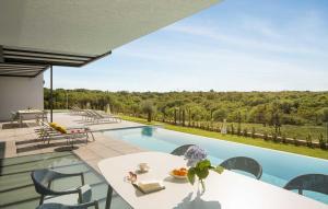 Modern villa Noble with view and pool in Bale